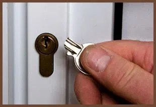 Locksmith Of Washington DC Washington, DC 202-753-3646 - 14-broken-key